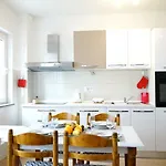 Suzy Apartment